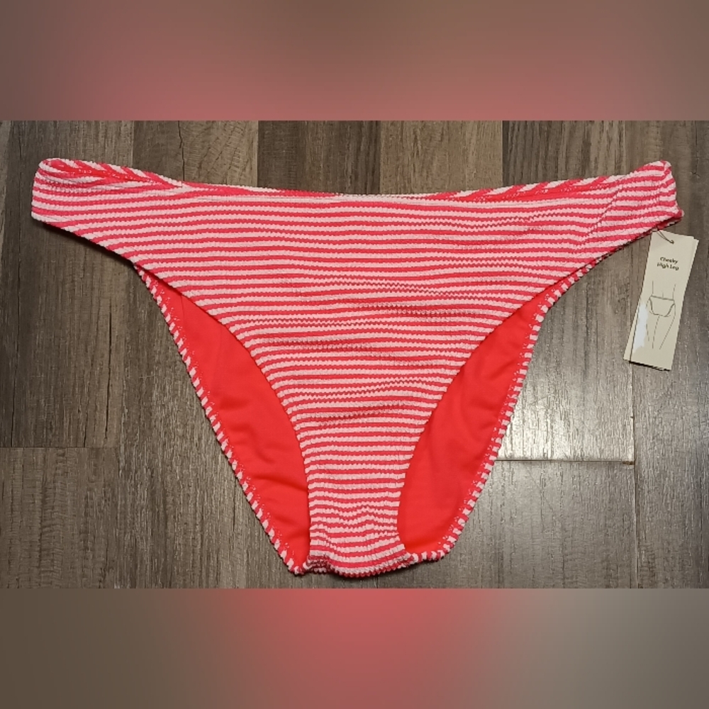 𝗖𝗵𝗲𝗲𝗸𝘆 𝗛𝗶𝗟𝗲𝗴 𝗦𝘁𝗿𝗶𝗽𝗲𝗱 𝗣𝗶𝗻𝗸 𝗕𝗶𝗸𝗶𝗻𝗶 𝗕𝗼𝘁𝘁𝗼𝗺𝘀